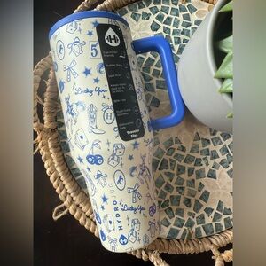 Hydrojug BLUE WESTERN CHARM 32oz Traveler Tumbler
